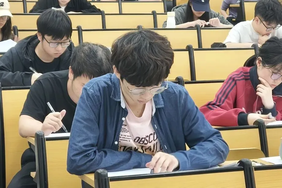 模考有温度,“研”途有底气:这场327人次的实战演练,让备考更有方向! 第4张