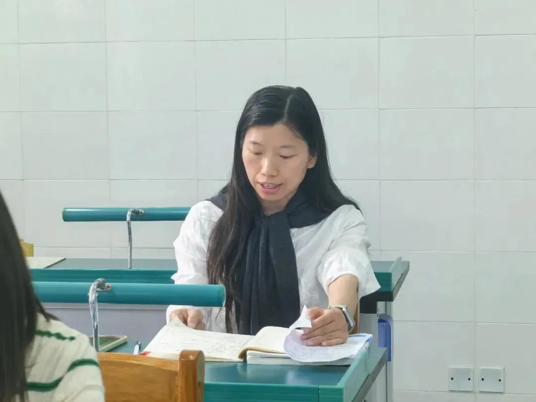 研修动态||精研思辨作文 聚力冲刺中考——绵阳市实验中学开展初三语文教研活动 第8张