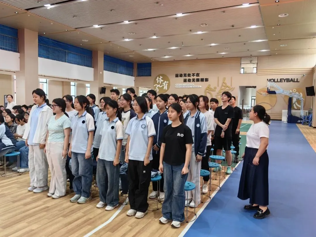 【中考动态】今朝亮剑耀乾坤  决胜六月铸荣光——无锡市滨湖区南泉中学开展2026届赋能护航团辅活动 第18张