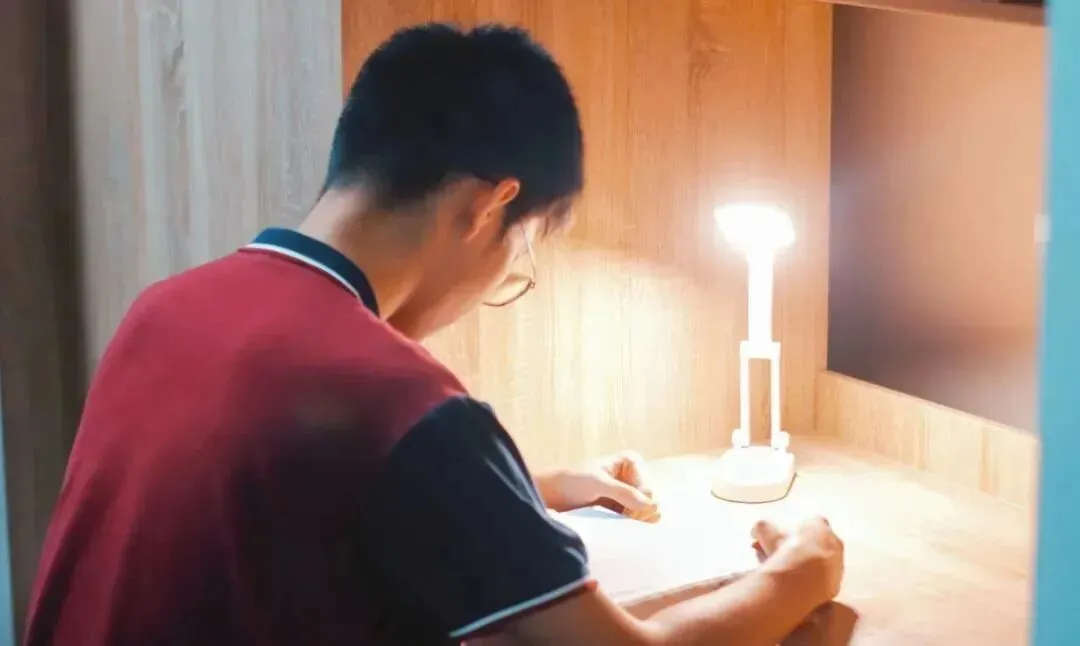 距离中考最后一个月:稳住这几点,孩子更容易超常发挥 第4张 距离中考最后一个月:稳住这几点,孩子更容易超常发挥 第4张