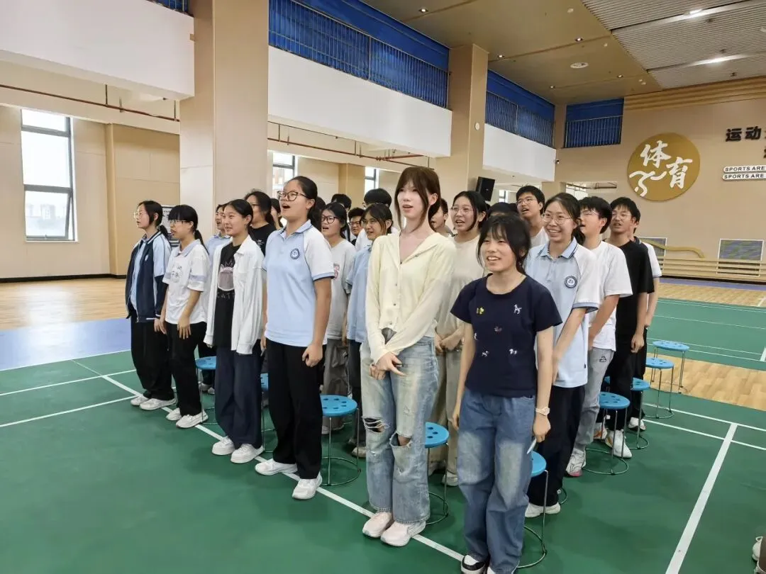 【中考动态】今朝亮剑耀乾坤  决胜六月铸荣光——无锡市滨湖区南泉中学开展2026届赋能护航团辅活动 第26张