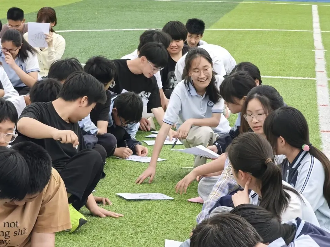 【中考动态】今朝亮剑耀乾坤  决胜六月铸荣光——无锡市滨湖区南泉中学开展2026届赋能护航团辅活动 第38张