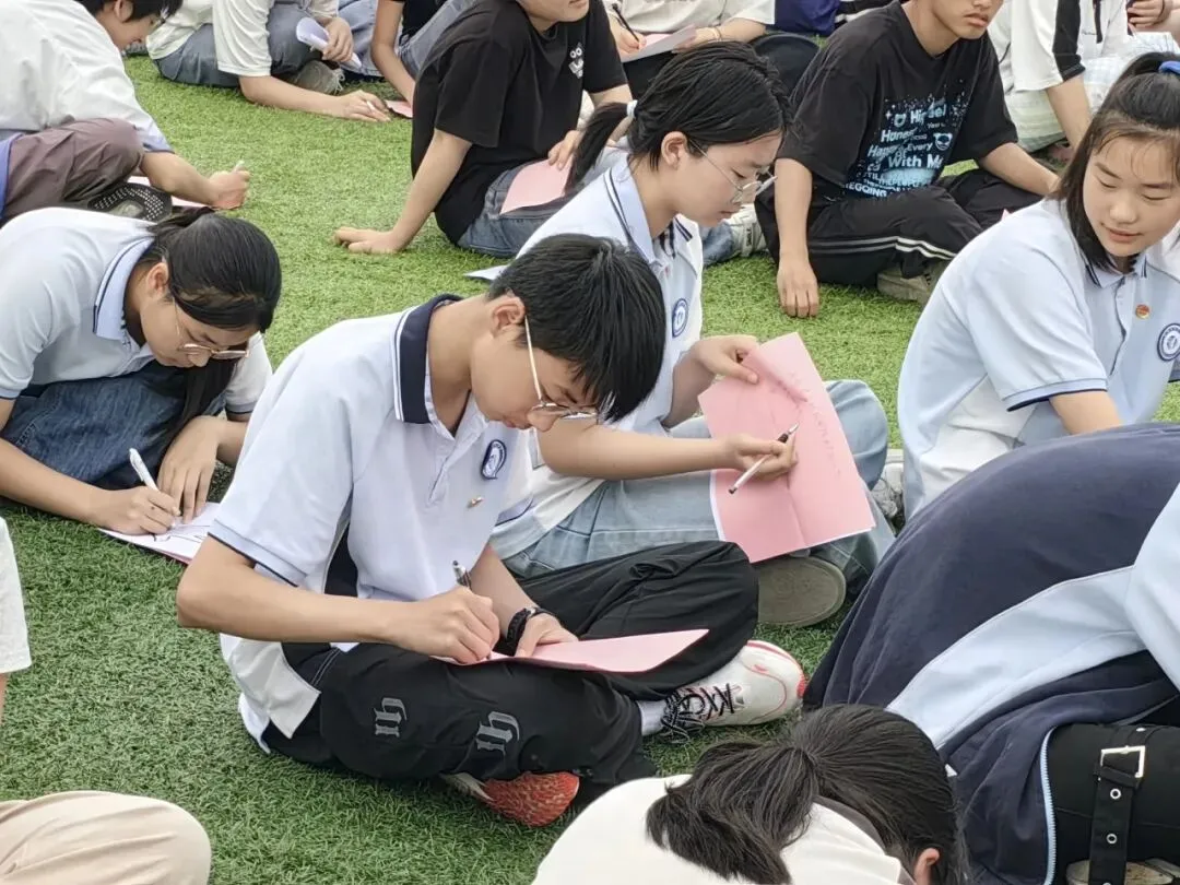 【中考动态】今朝亮剑耀乾坤  决胜六月铸荣光——无锡市滨湖区南泉中学开展2026届赋能护航团辅活动 第42张