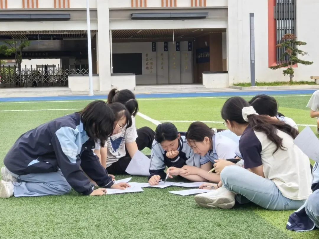 【中考动态】今朝亮剑耀乾坤  决胜六月铸荣光——无锡市滨湖区南泉中学开展2026届赋能护航团辅活动 第45张