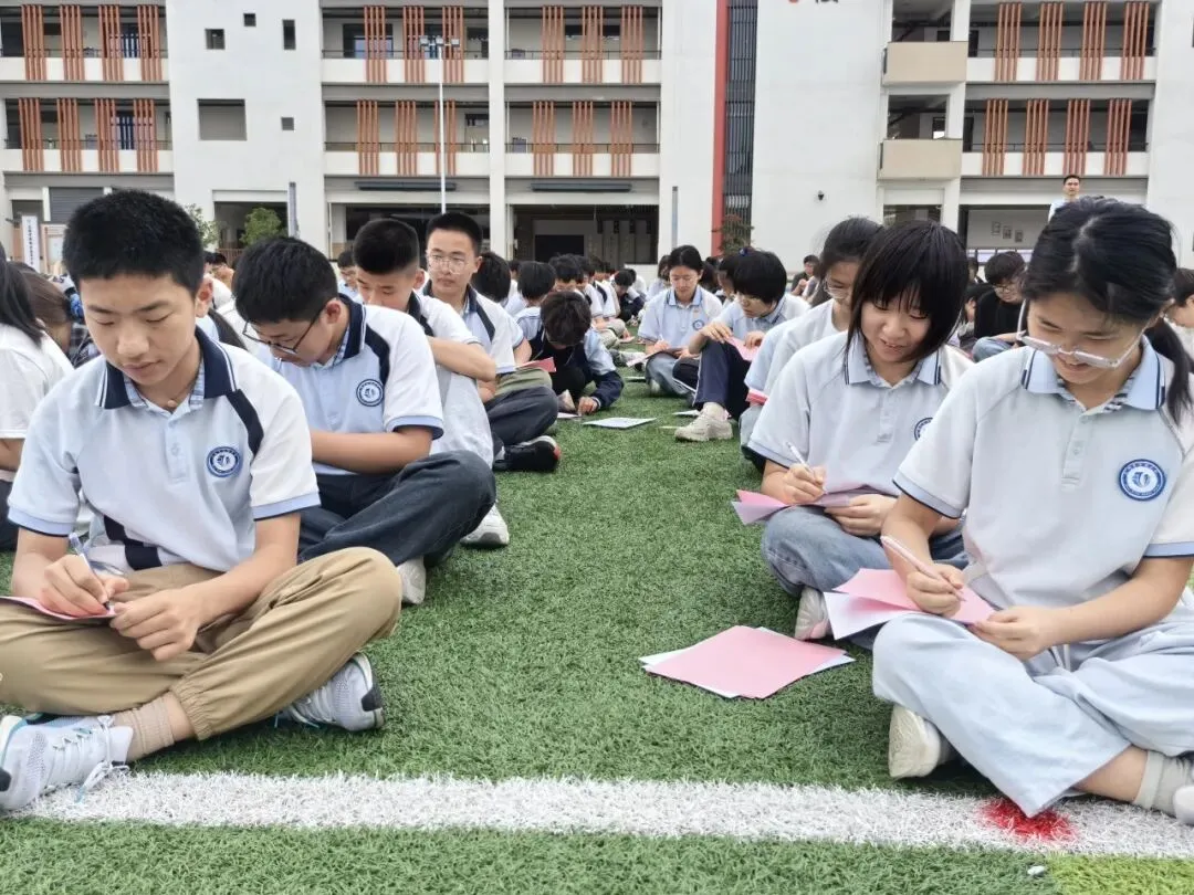 【中考动态】今朝亮剑耀乾坤  决胜六月铸荣光——无锡市滨湖区南泉中学开展2026届赋能护航团辅活动 第46张