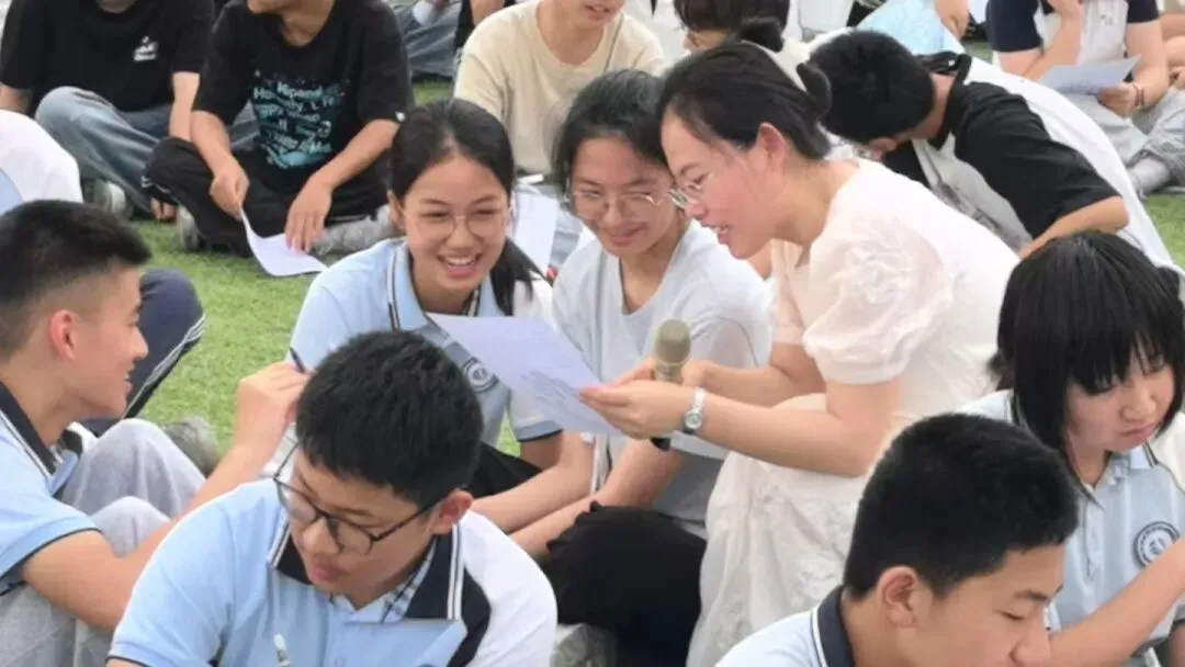 【中考动态】今朝亮剑耀乾坤  决胜六月铸荣光——无锡市滨湖区南泉中学开展2026届赋能护航团辅活动 第49张