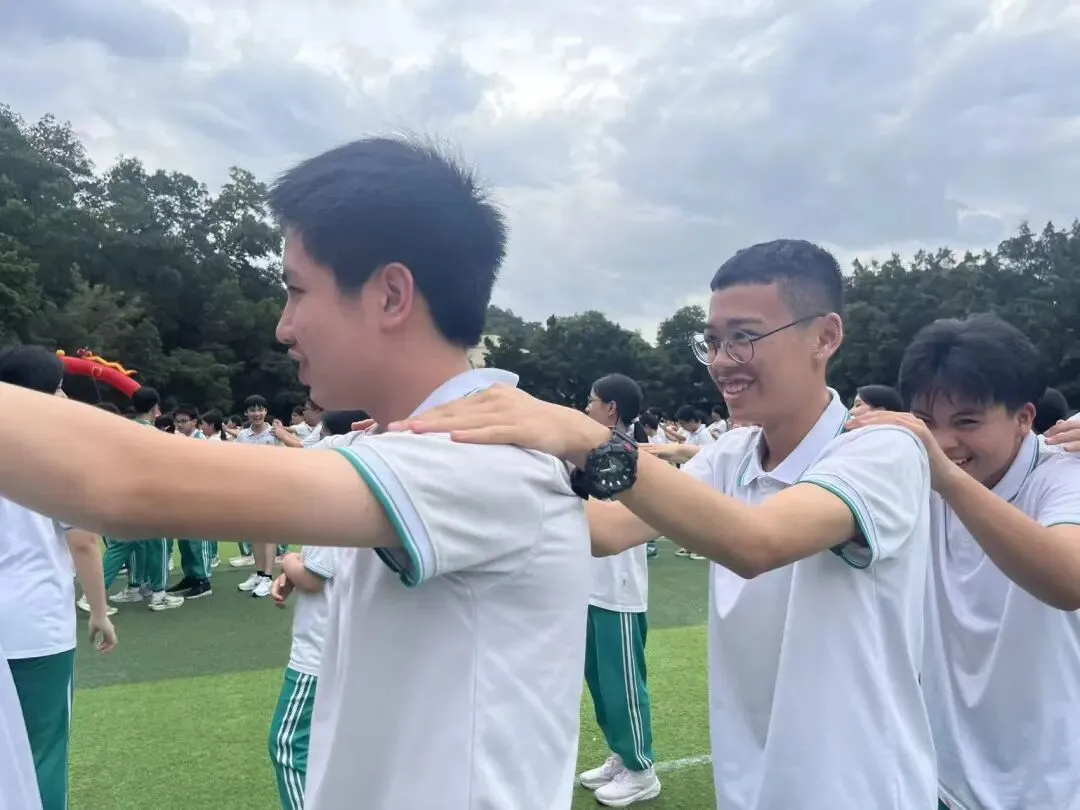 “凝心聚力磨利剑,稳行致远赢中考” 广州市第一一五中学2026年 心理调适暨誓师活动 第21张