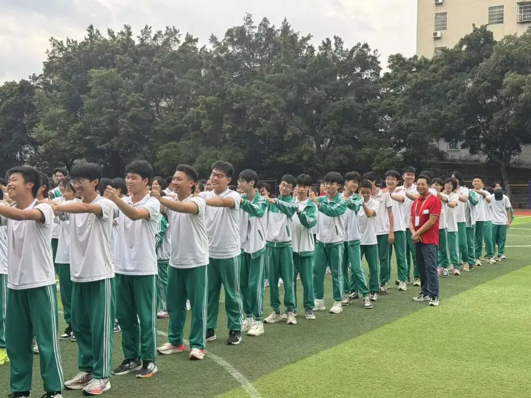 “凝心聚力磨利剑,稳行致远赢中考” 广州市第一一五中学2026年 心理调适暨誓师活动 第22张