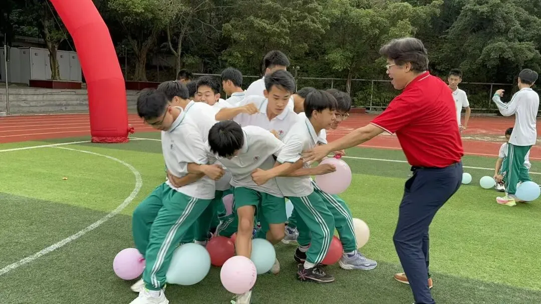 “凝心聚力磨利剑,稳行致远赢中考” 广州市第一一五中学2026年 心理调适暨誓师活动 第35张
