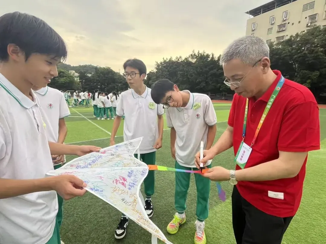 “凝心聚力磨利剑,稳行致远赢中考” 广州市第一一五中学2026年 心理调适暨誓师活动 第40张