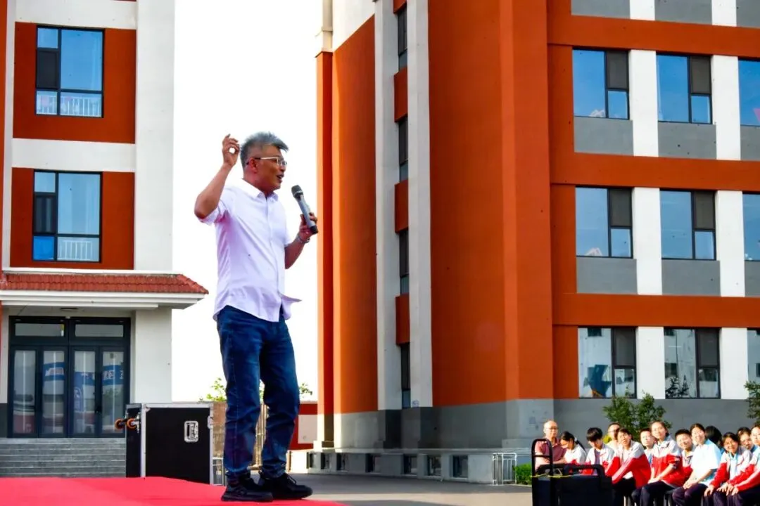 暖心护航助中考 心理赋能向未来——忻州市中考减压专题讲座走进人才中学 第12张 暖心护航助中考 心理赋能向未来——忻州市中考减压专题讲座走进人才中学 第12张