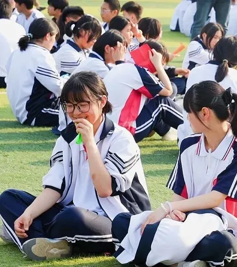 中考心灵护航|长江心理医院进校园赋能高邑音体美中学,5月16日(明日)汪平教授专属心理会诊开启!倒计时一天! 第14张 中考心灵护航|长江心理医院进校园赋能高邑音体美中学,5月16日(明日)汪平教授专属心理会诊开启!倒计时一天! 第14张