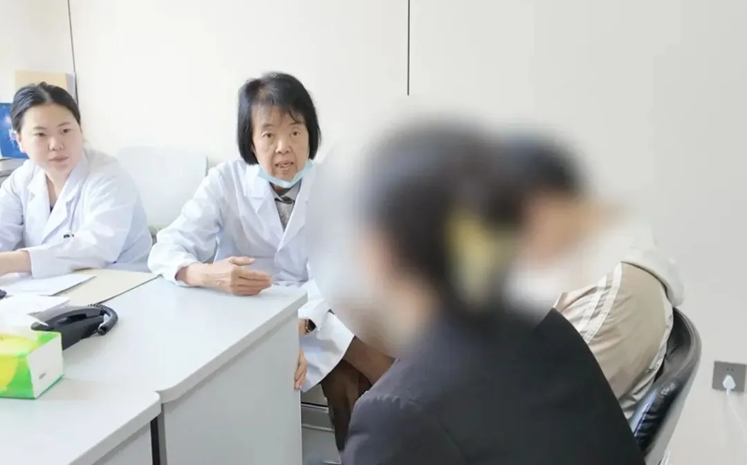 中考心灵护航|长江心理医院进校园赋能高邑音体美中学,5月16日(明日)汪平教授专属心理会诊开启!倒计时一天! 第27张 中考心灵护航|长江心理医院进校园赋能高邑音体美中学,5月16日(明日)汪平教授专属心理会诊开启!倒计时一天! 第27张