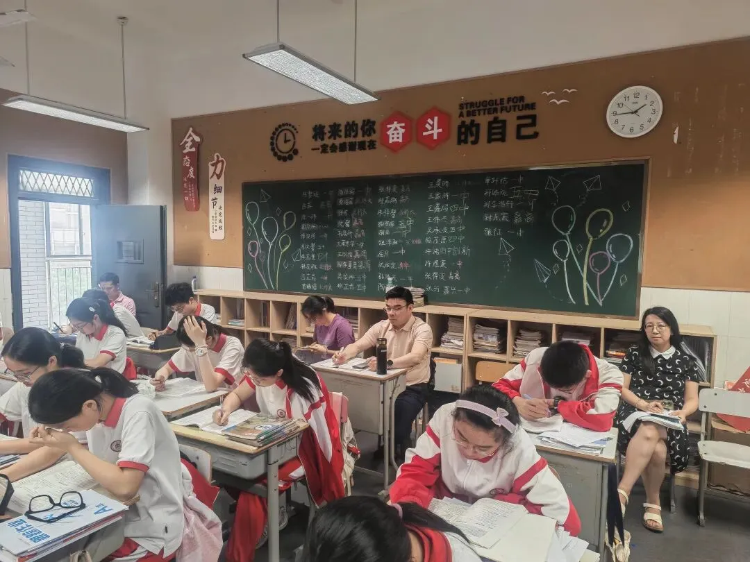 精研一模错题 深耕中考复习——南湖区科学教研员朱文平老师莅临我校指导九年级科学复习工作 第5张