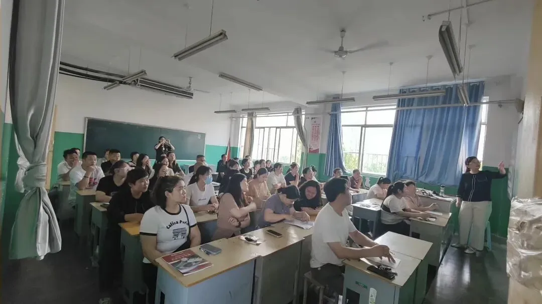 同心冲刺 决胜中考——京华中学初三年级家长会圆满举行 第1张