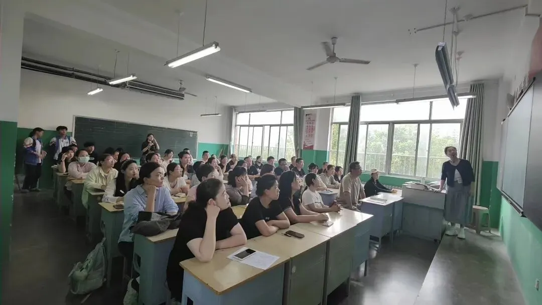 同心冲刺 决胜中考——京华中学初三年级家长会圆满举行 第9张
