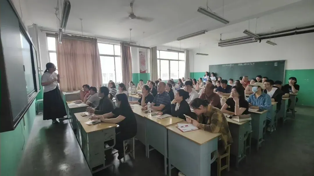 同心冲刺 决胜中考——京华中学初三年级家长会圆满举行 第24张