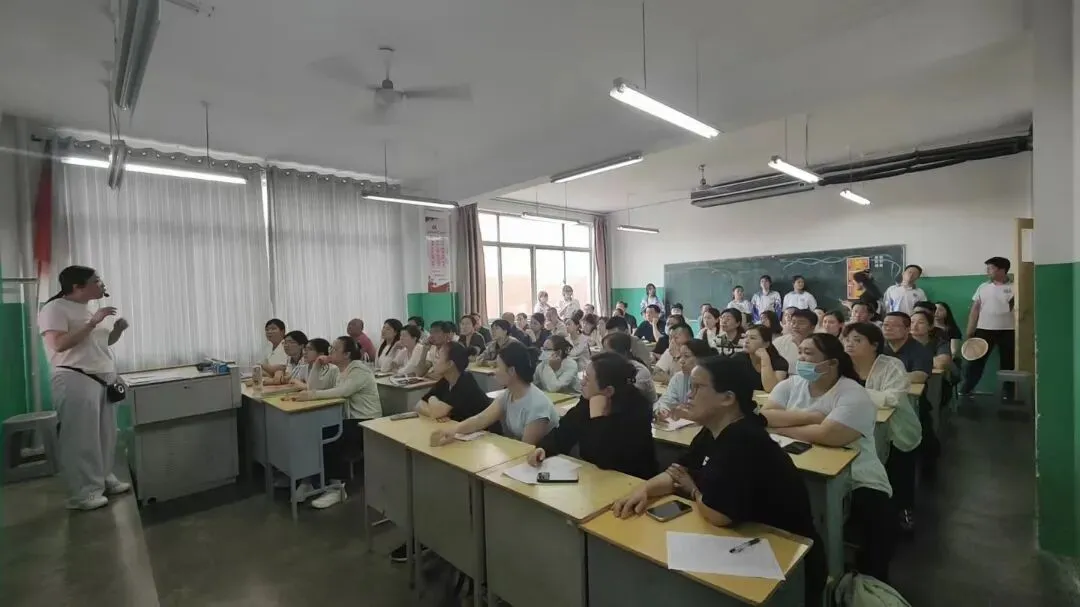 同心冲刺 决胜中考——京华中学初三年级家长会圆满举行 第25张