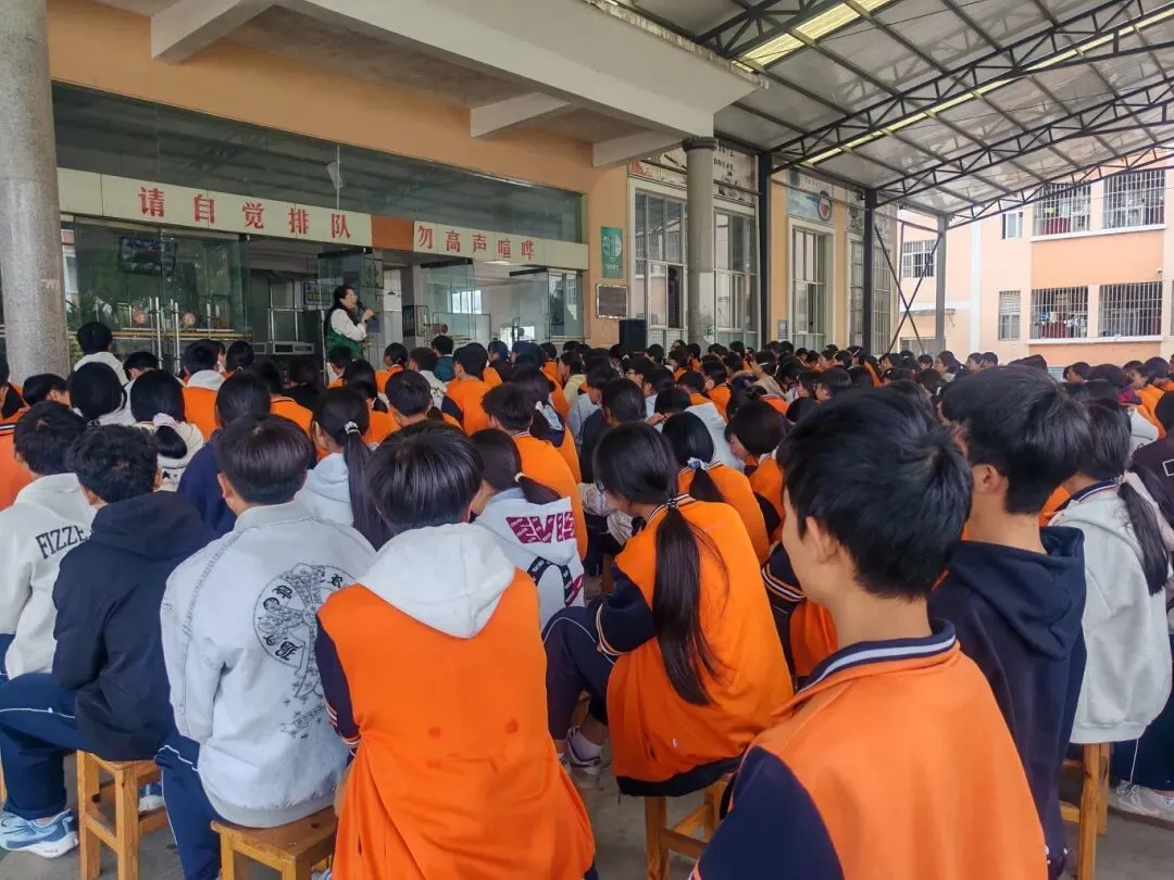 与情绪温柔和解 以从容迎战中考|滇滩中学开展考前心理减压暖心活动 第26张