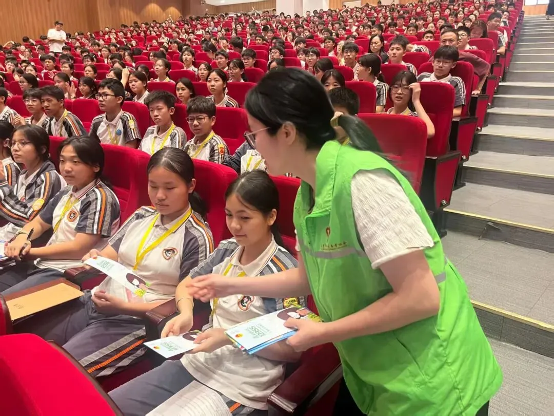 从“心”开始,赢接中考!黄江镇举行中学生考前减压系列活动 第2张