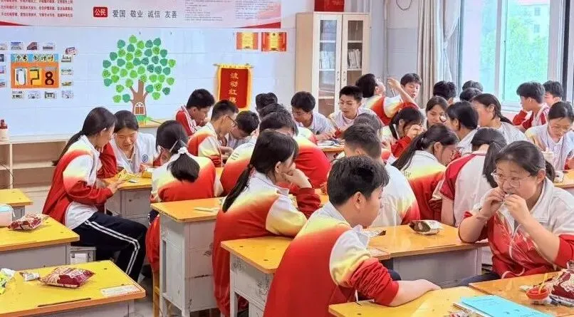 舌尖上的初三,暖心聚力战中考|聊城文苑初级中学初三107班别样减压主题班会课 第6张