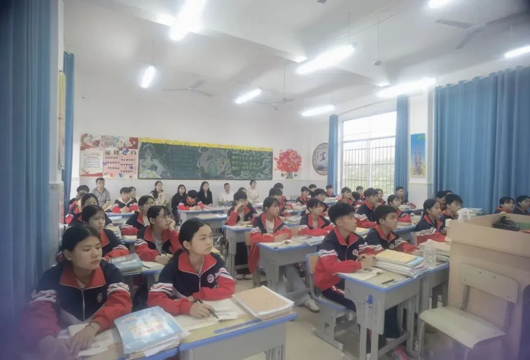 送教下乡促成长 教研赋能备中考 ——靖西市第二教育集团开展“送教下乡”暨教学视导系列教研活动 第20张