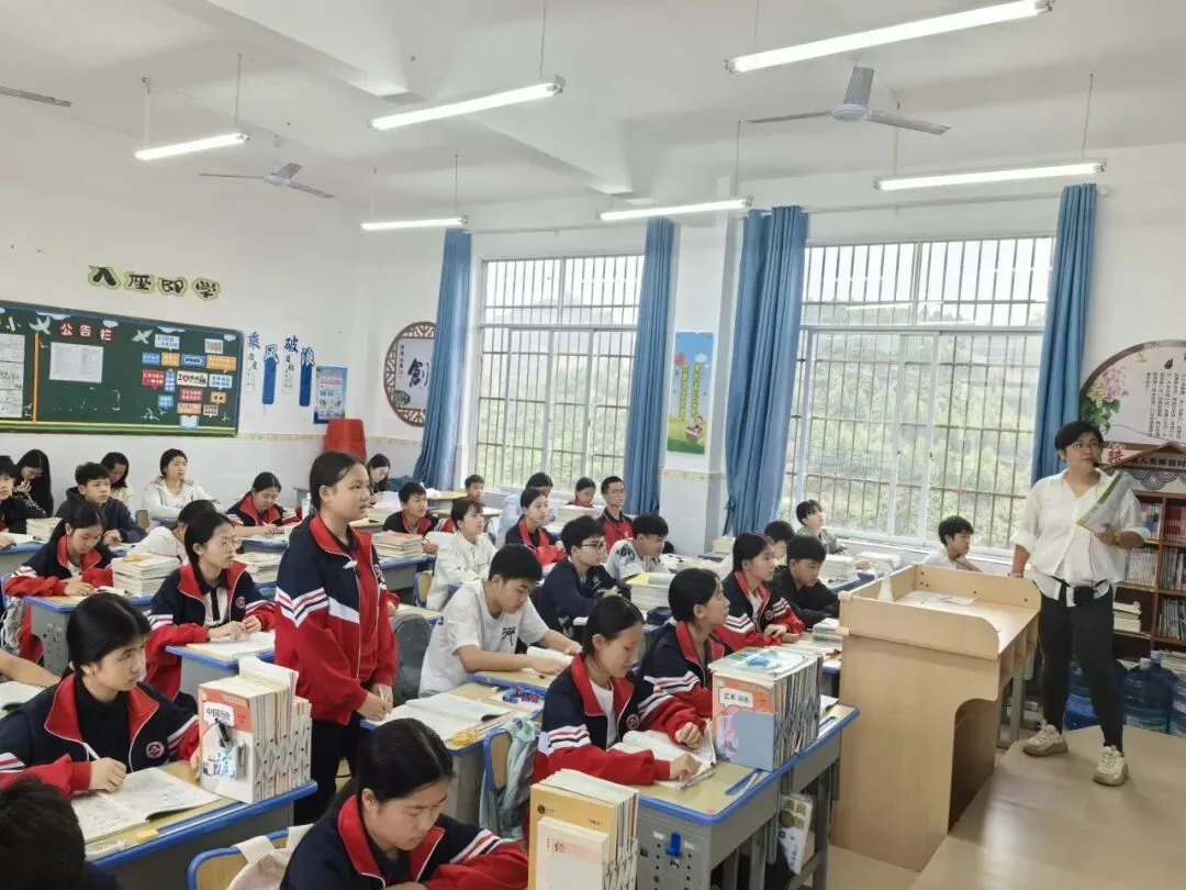 送教下乡促成长 教研赋能备中考 ——靖西市第二教育集团开展“送教下乡”暨教学视导系列教研活动 第27张