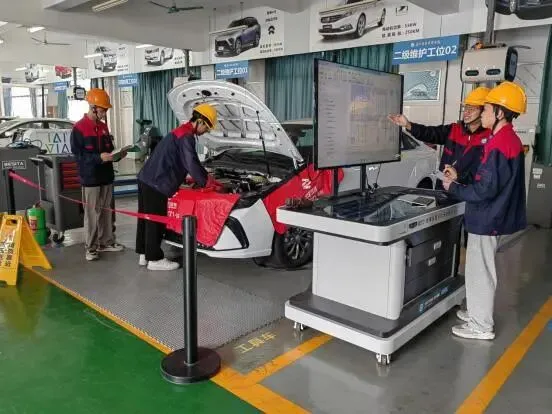 中考读技校怎么选?广西交通技师学院2026报名条件与收费详情 第6张 中考读技校怎么选?广西交通技师学院2026报名条件与收费详情 第6张