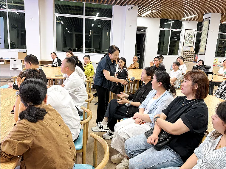 暖心护航备中考 科学共育助成长——邵武市家庭教育“五进”公益讲座走进邵武六中 第5张 暖心护航备中考 科学共育助成长——邵武市家庭教育“五进”公益讲座走进邵武六中 第5张