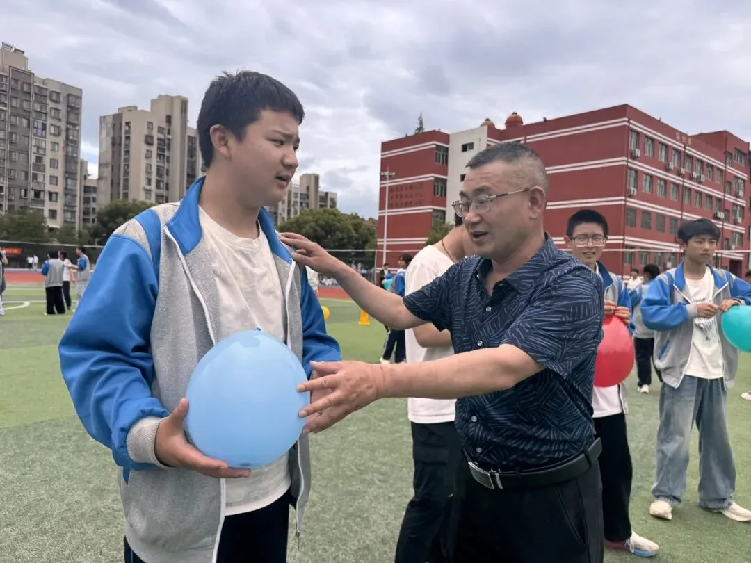 为心赋能,稳赢中考 | 池州三中2026届初三考前团体心理辅导暨户外素质拓展活动燃情开展-第16张图片-四季读书网