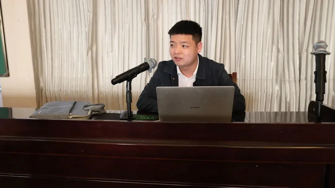 精准指导 备战中考|我校开展中考备考专题讲座 第2张 精准指导 备战中考|我校开展中考备考专题讲座 第2张