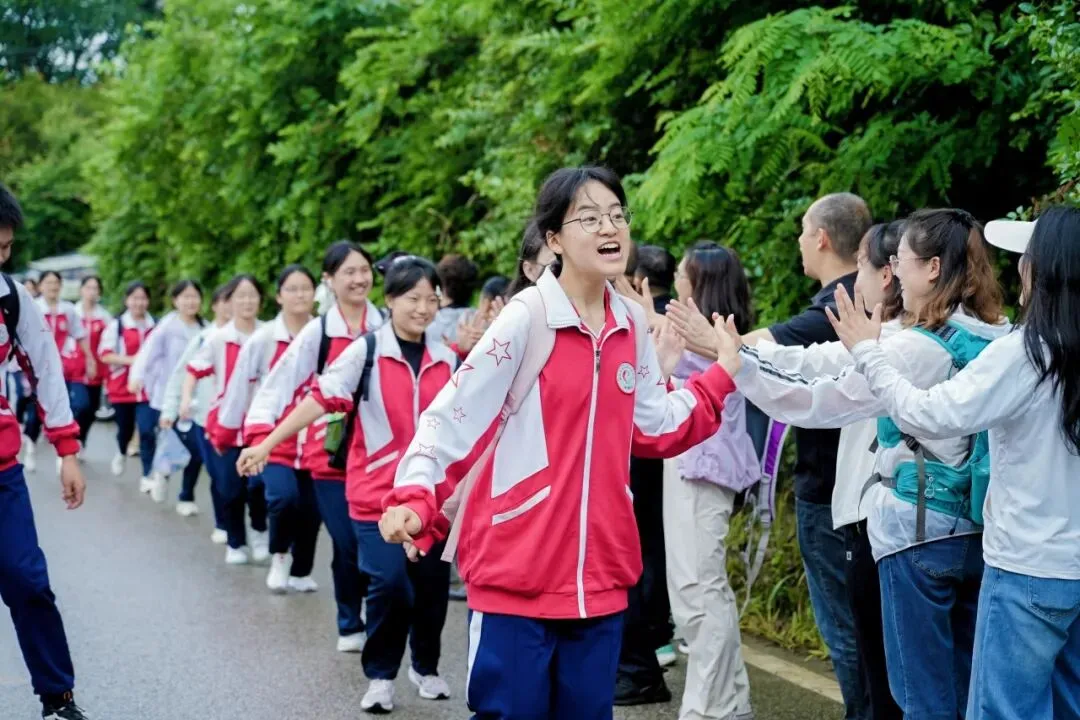 重走长征路·逐梦中考行|民附贵阳少年以脚步砺初心,以壮志赴征程 第8张