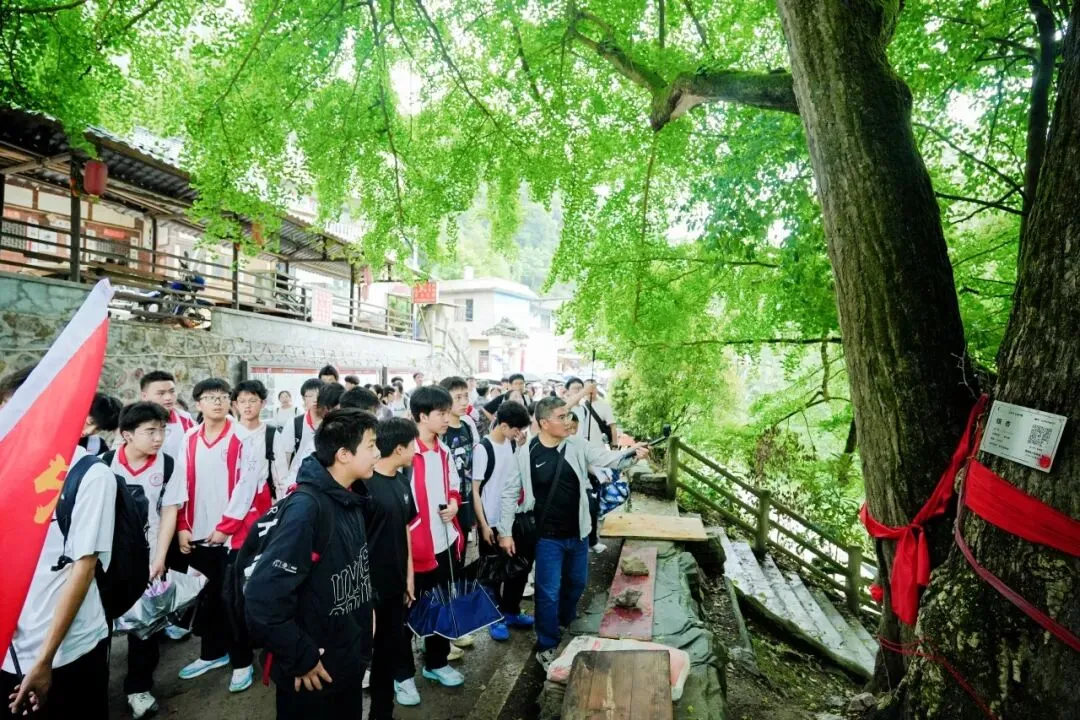 重走长征路·逐梦中考行|民附贵阳少年以脚步砺初心,以壮志赴征程 第12张