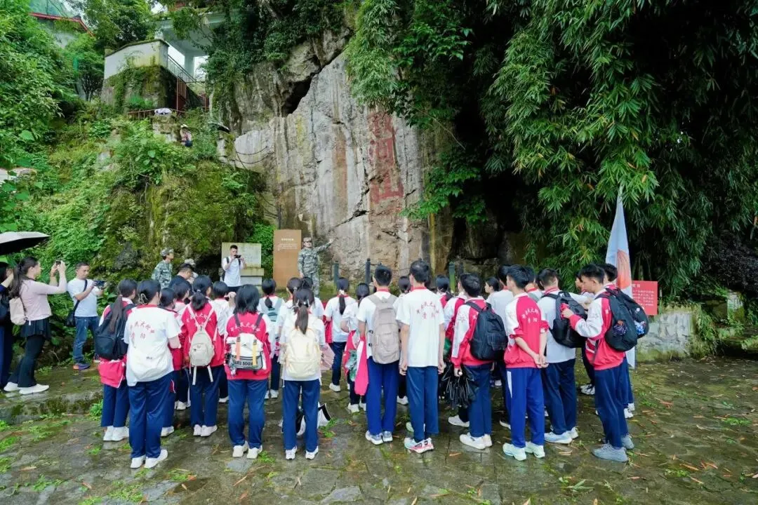 重走长征路·逐梦中考行|民附贵阳少年以脚步砺初心,以壮志赴征程 第17张