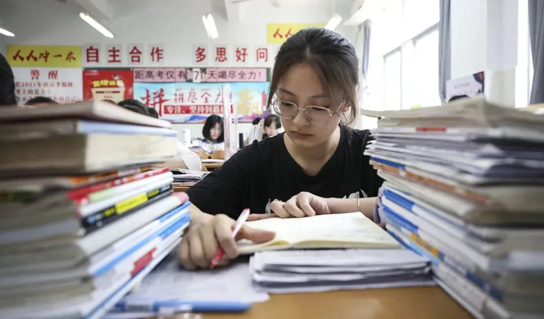 高考冲刺:为何模考600分的学霸敢“不写作业”?真相在这里 第5张