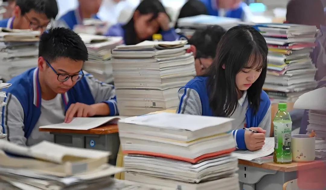 高考冲刺:为何模考600分的学霸敢“不写作业”?真相在这里 第6张