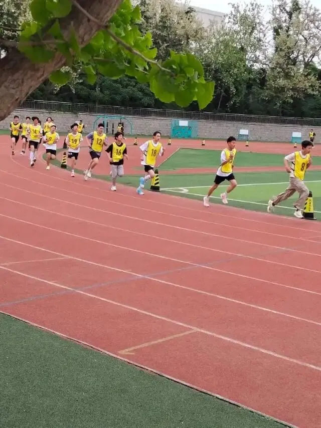 中考体育取得好成绩,对于很多孩子升高中也很关键. 第2张
