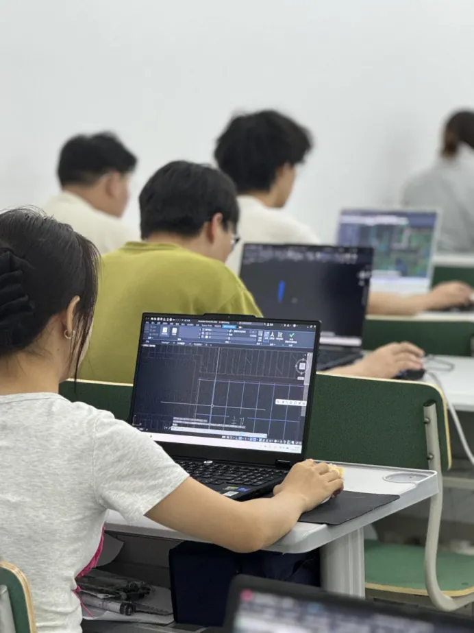三小时限时挑战:室内家居证书模拟考现场直击 第7张
