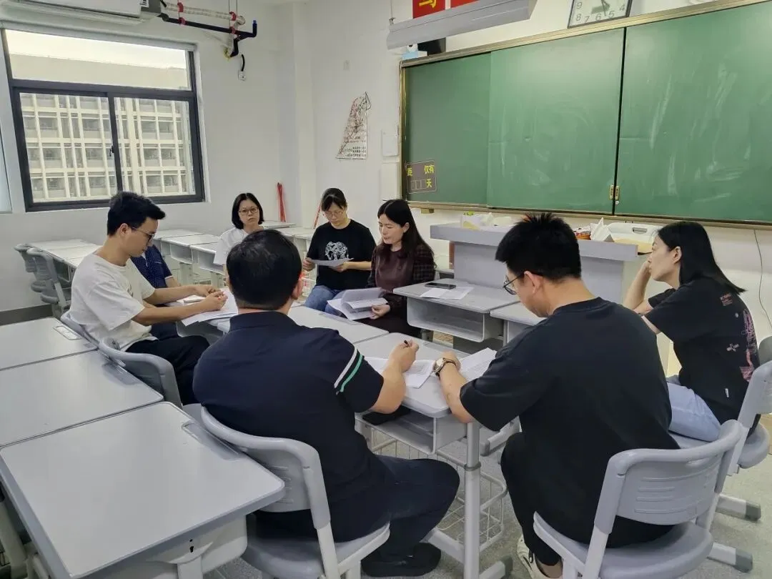 复盘五月模考 吹响冲刺号角——26届“圆梦实验”复读、艺体文化班召开学科负责人会、五月区考班级质量分析会-第8张图片-四季读书网