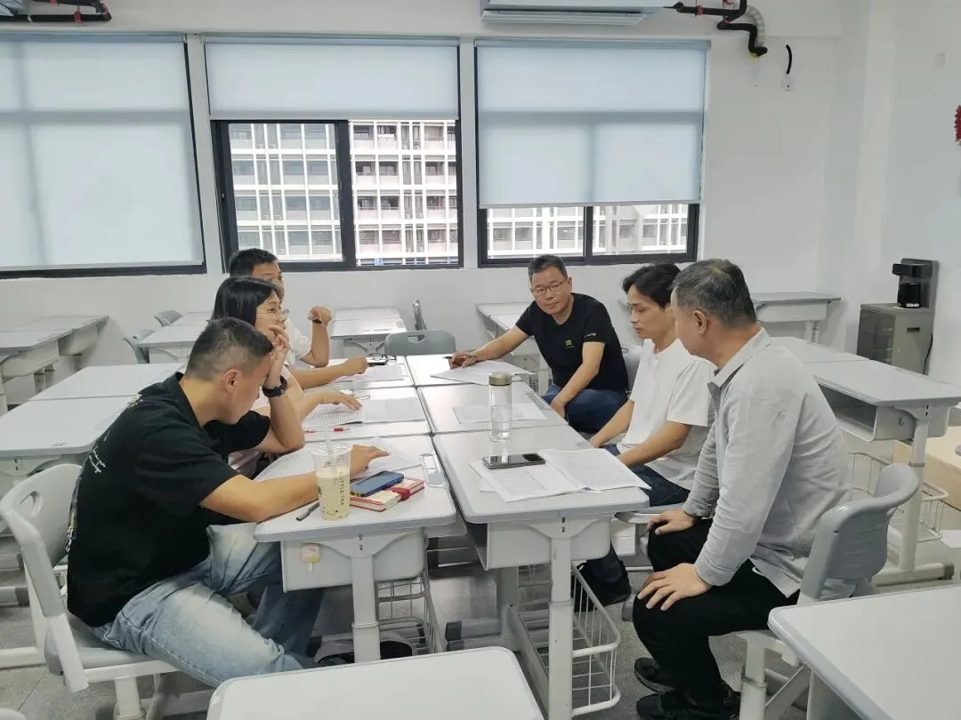 复盘五月模考 吹响冲刺号角——26届“圆梦实验”复读、艺体文化班召开学科负责人会、五月区考班级质量分析会-第9张图片-四季读书网