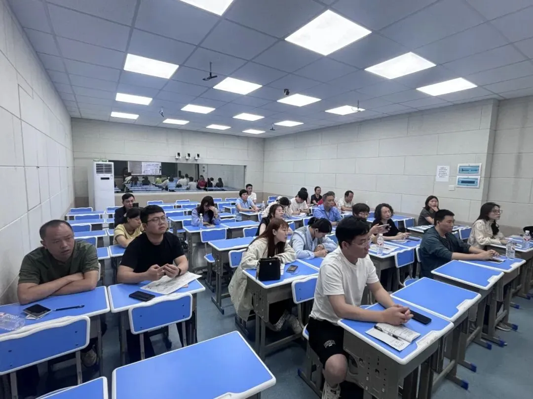 新田县2026年中考地理复习备考研讨会纪实 第25张