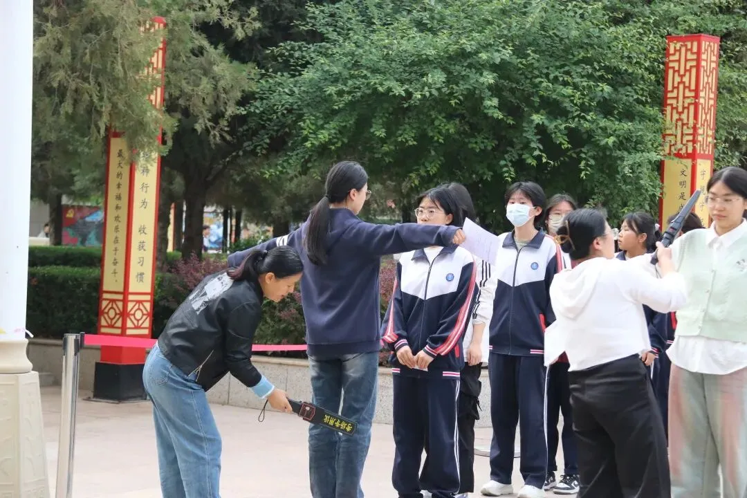 全真模拟砺精兵 蓄力高考正当时——靖远二中2026届高考全真圆满举行 第10张