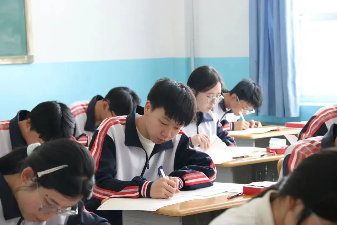 全真模拟砺精兵 蓄力高考正当时——靖远二中2026届高考全真圆满举行 第16张