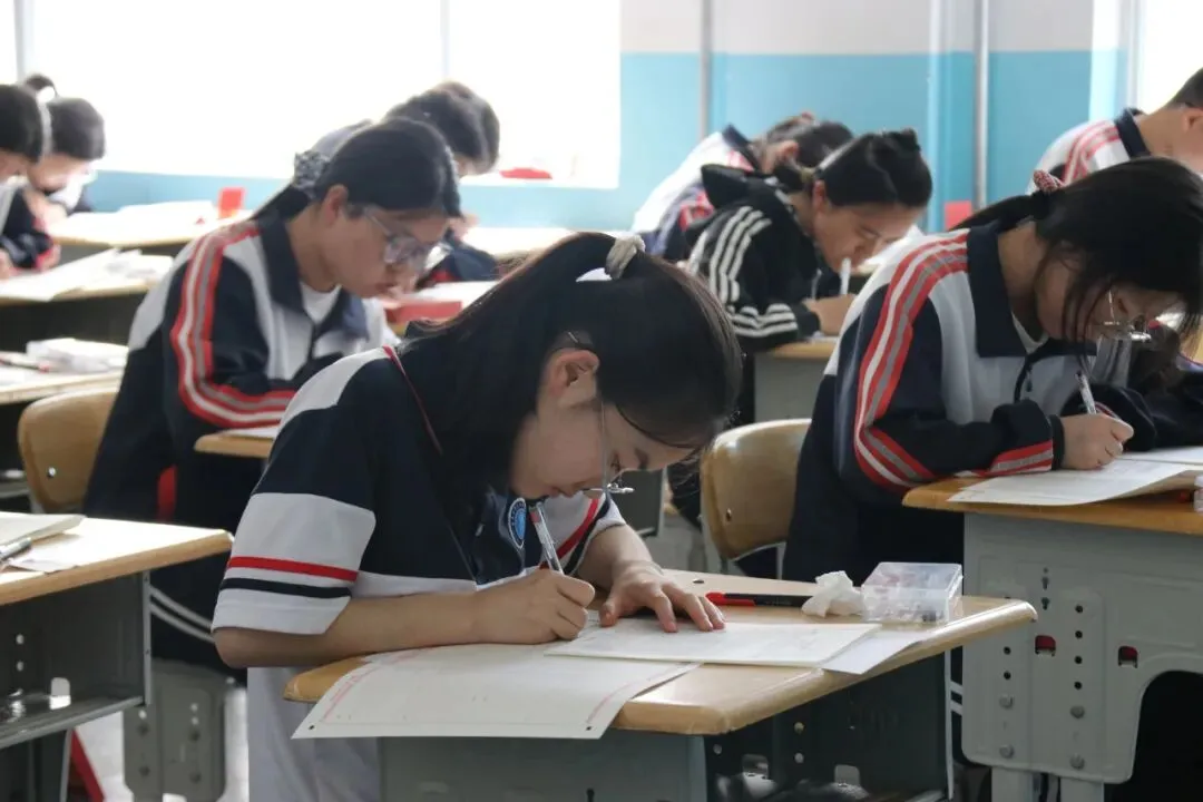全真模拟砺精兵 蓄力高考正当时——靖远二中2026届高考全真圆满举行 第17张
