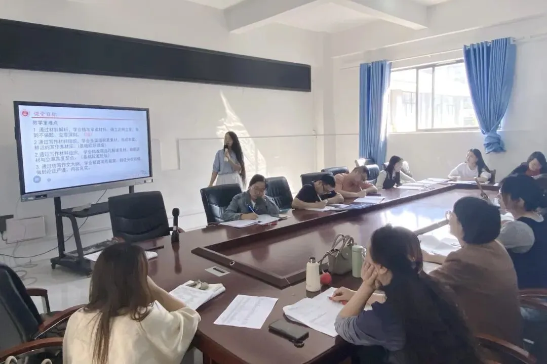 以赛促研讲真题 以讲提质助高考——水富市第一中学第一届教师讲比赛圆满落幕 第3张