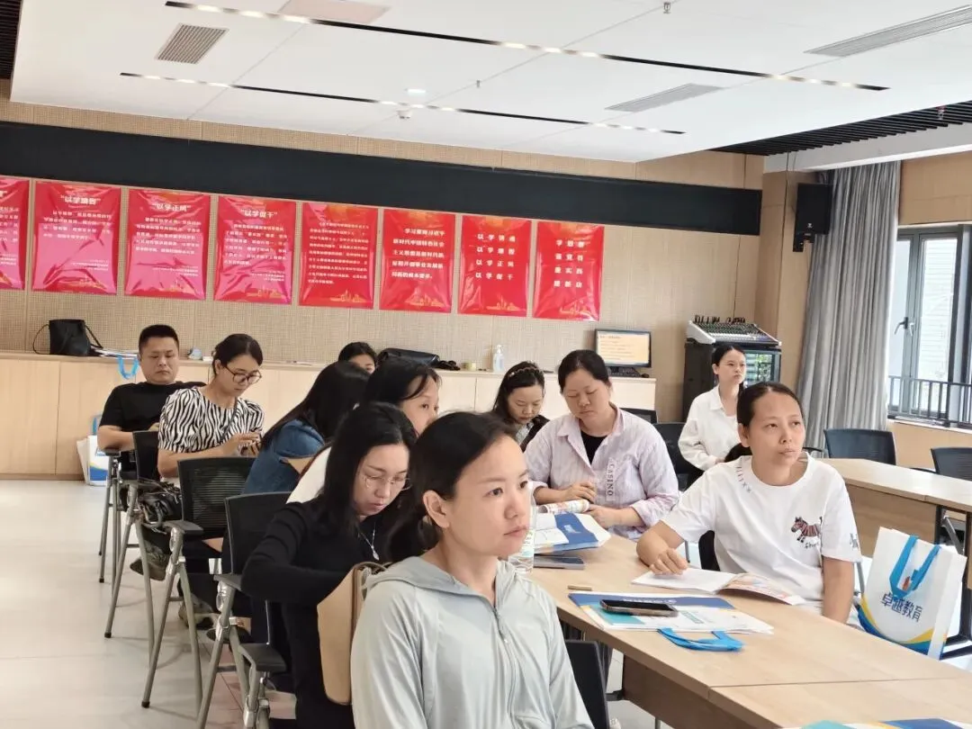 【社区学堂】迎战中考,社区学堂送来一场拨云见日的升学“导航” 第7张