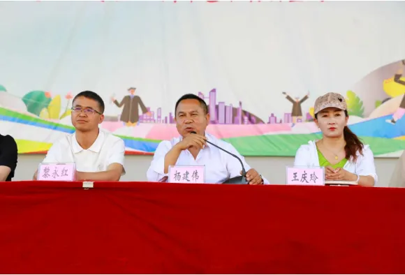 家校同心齐奋进 表扬励志迎中考 ——大姚一中九年级期中表扬暨家长会圆满举行 第4张