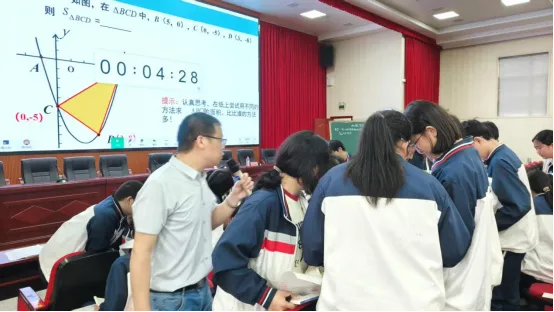 示范引领明方向 精准复习备中考——洞口县2026年中考备考研讨会顺利召开 第4张