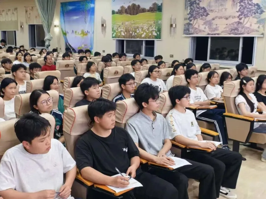 深耕真题寻规律 追根溯源赢高分|一位上海教师的彝良二中情与帮扶路 第5张