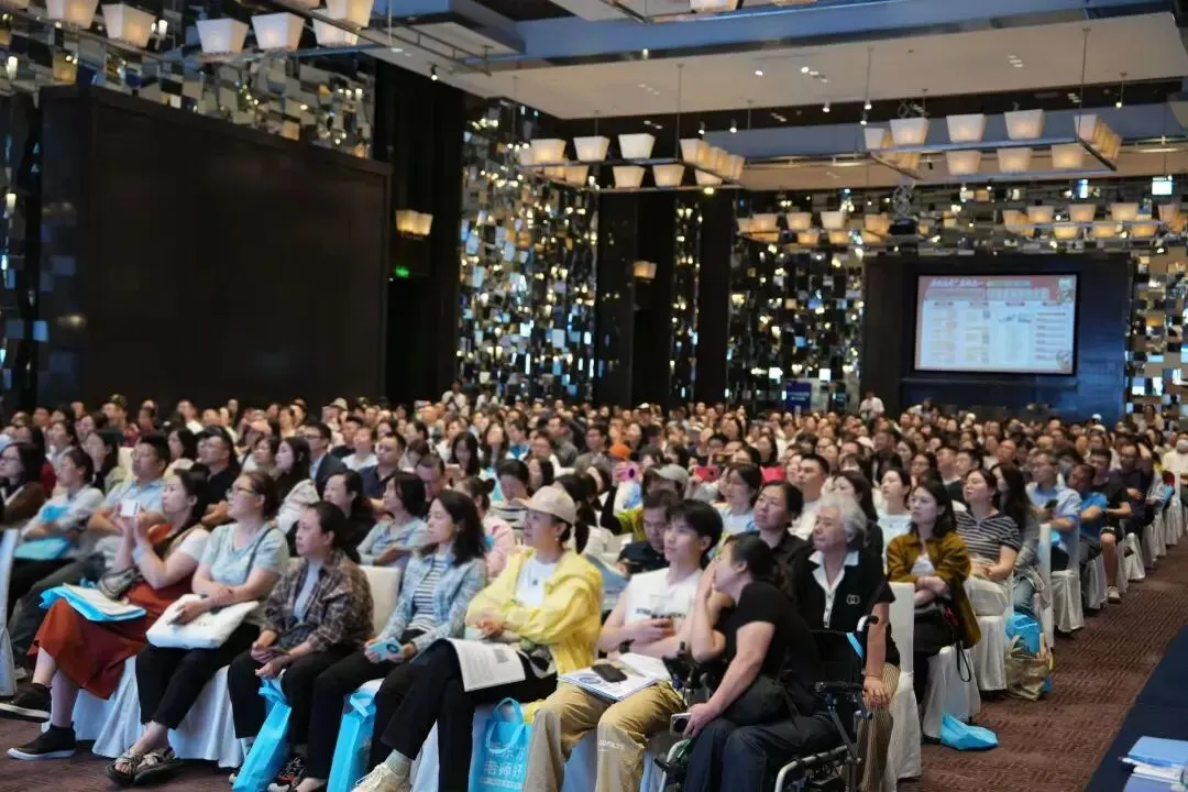 新东方中考志愿填报讲座暨新高一产品发布会盛况!500+家长齐聚会展 第5张